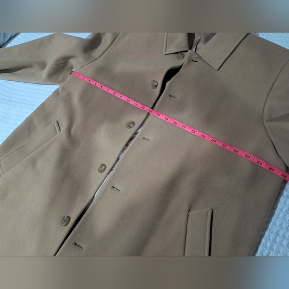 Lands' End 100% Wool Women's Camel Overcoat - Size 44 - Picture 4 of 16